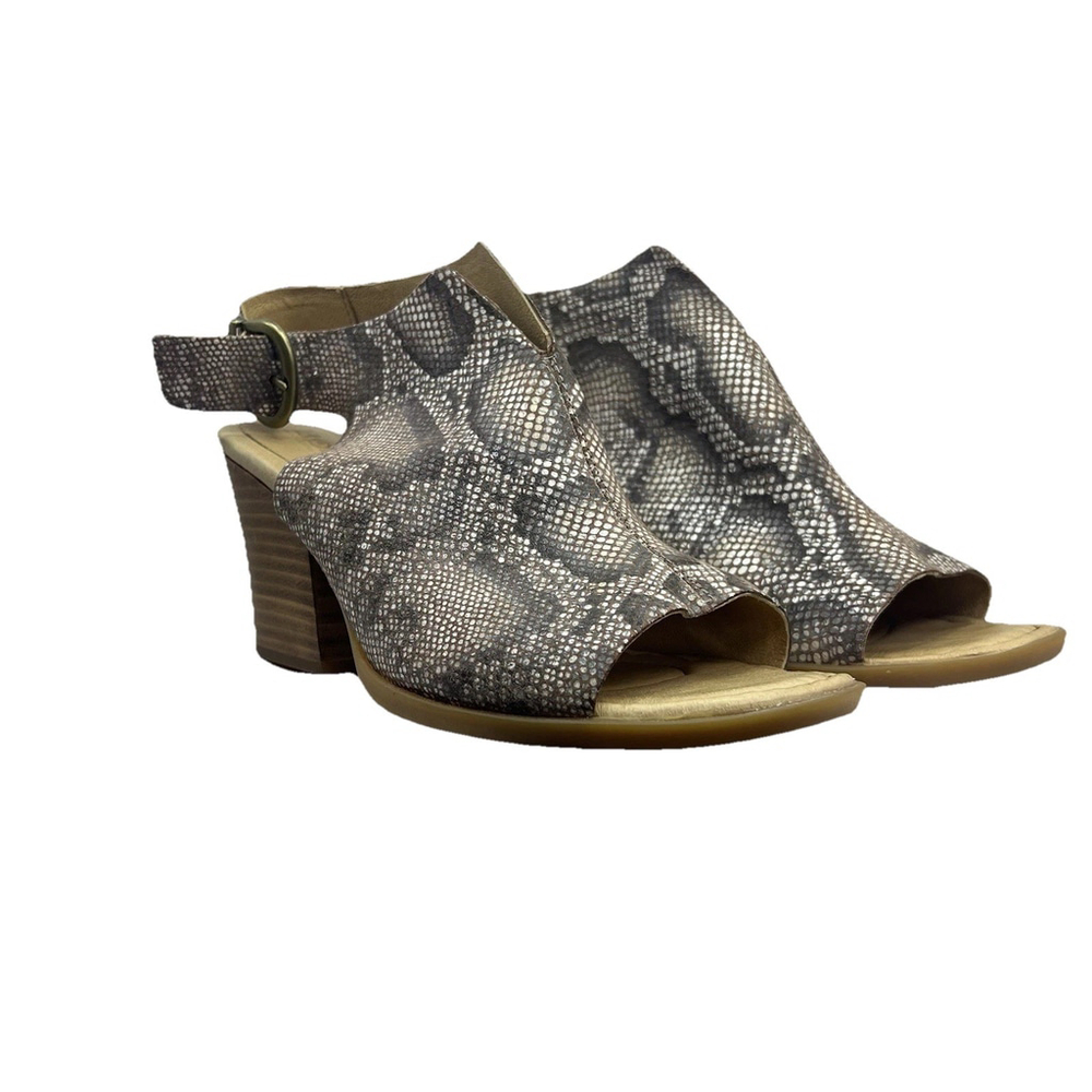 Born Women’s Moraine Leather Block Heels 9 Peep Toe Snake Slingback Sandals